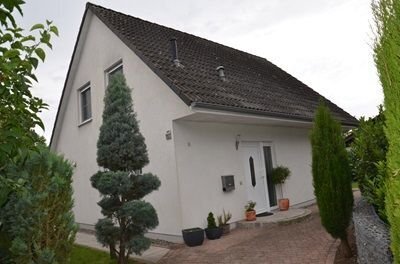 Freistehendes Einfamilienhaus mit geringem Energiebedarf & Pool in Kehl-Goldscheuer