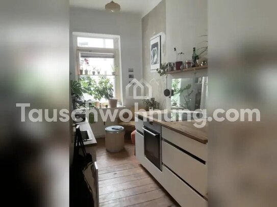 [TAUSCHWOHNUNG] 2 Zimmer Altbauwohnung mit großem Wohnzimmer