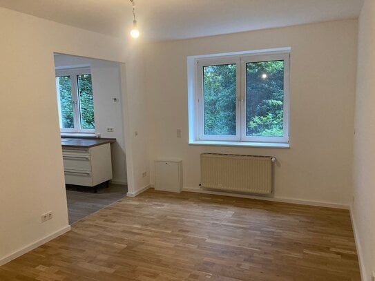 2 Zimmer Wohnung in Pempelfort mit Garten