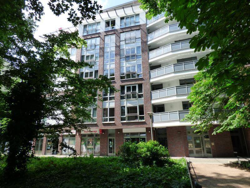 Wohnen in bester City-Lage, direkt am Hackeschen Markt ***Parkett***EBK***Lift*** - Photo 1
