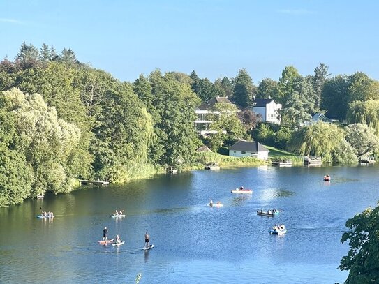 Wunderschöne Endetagenwohnung mit Traumblick auf die Wakenitz in TOP Lage