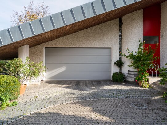 Einmaliges Haus im Haus in exklusiver Ortsrandlage mit Fernblick