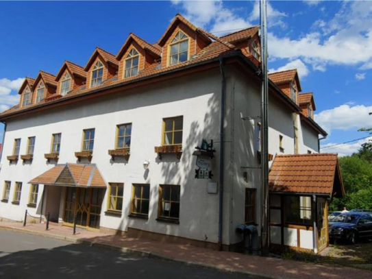 Traditions-Hotel mit 28 Zimmern im Herzen der malerischen Landschaft von Gehlberg