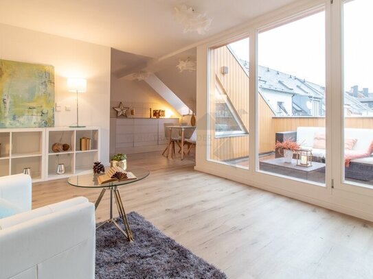 Romantische 4 Raum DG-Wohnung mit 2 Bädern und sonniger Dachterrasse