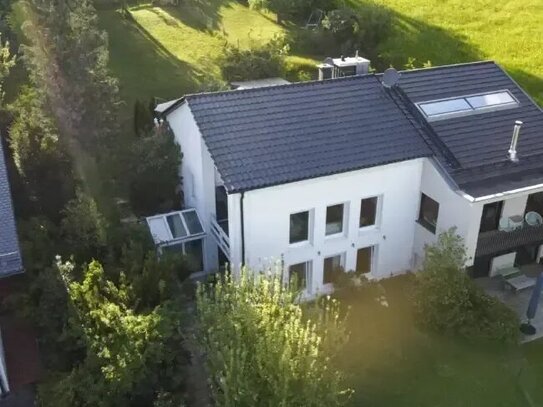 Doppelhaus-Hälfte mit Weitblick in ruhiger, zentraler Lage von Berg - Aufkirchen