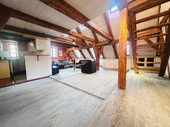 möblierte 2 Zimmer-Maisonette-Wohnung inmitten der historsichen Altstadt - Nürnberg / St.Sebald