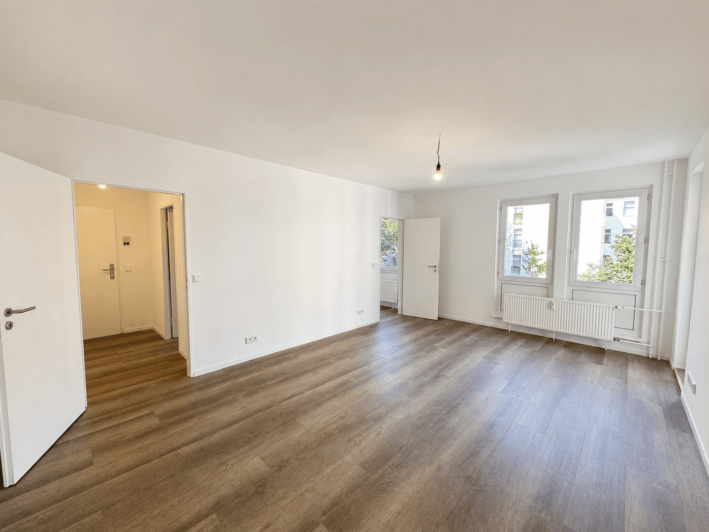 Erstbezug nach Sanierung: 2-Zimmer Wohnung mit Balkon in Berlin Neukölln - Foto 1