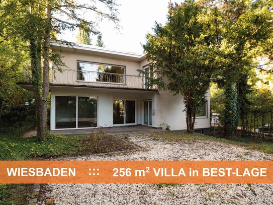 BESTE ADRESSE ::: 256 m² VILLA mit weiterem Flächenpotential