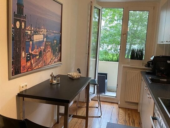 Möblierte 2,5-Zimmerwohnung / Balkon / 1/2 Begehbarer Kleiderschrank / max. 2 Personen / ab 1.09.2025 / keine WG