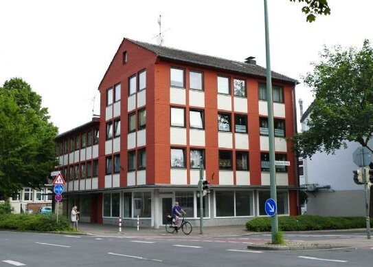 Schöne 3 Zimmer Wohnung auf der Neusser-Furth