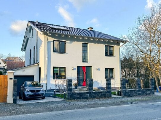 Ihr modernes Zuhause: Freistehendes Einfamilienhaus mit hochwertiger Ausstattung!