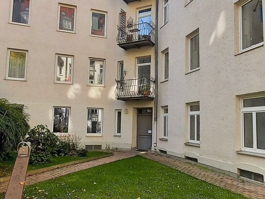 Schmuckstück mit EBK, SW Balkon in ruhiger Innenhoflage