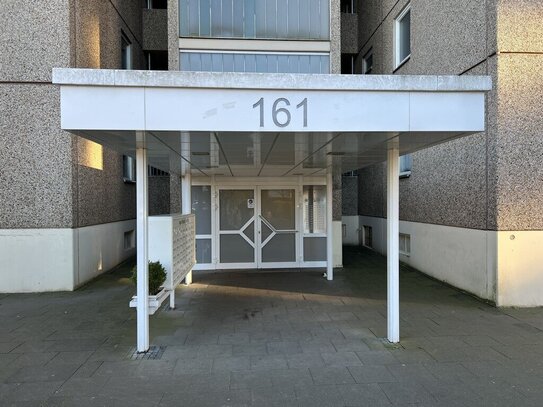 Schöne, helle 4-Zimmer-Wohnung mit Balkon in Bergisch Gladbach Hand