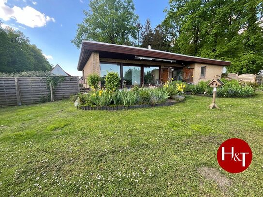 Bungalow mit herrlichem Blick auf Feld und Wald mit viel Potenzial!