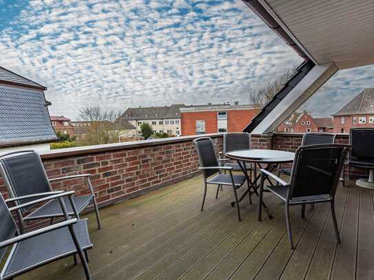 Strandnah und zentral trifft auf modern und großzügig: Wohnung mit Dachterrasse zum Verkauf