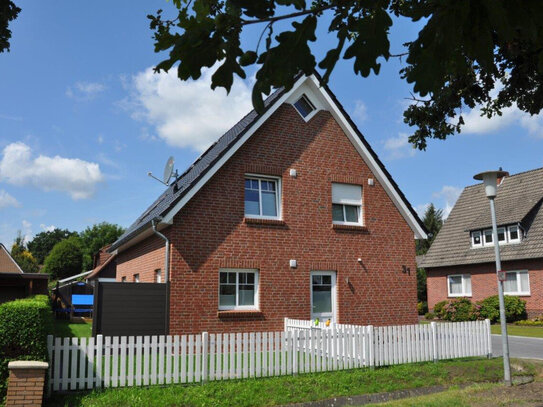 Neubau Einfamilienhaus in ruhiger Sackgassenlage in schönen, grünen Etzhorn!