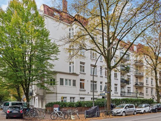 Wunderschöne 3-Zimmer-Altbauwohnung mit tollem Grundriss in zentraler Lage von Hamburg Winterhude