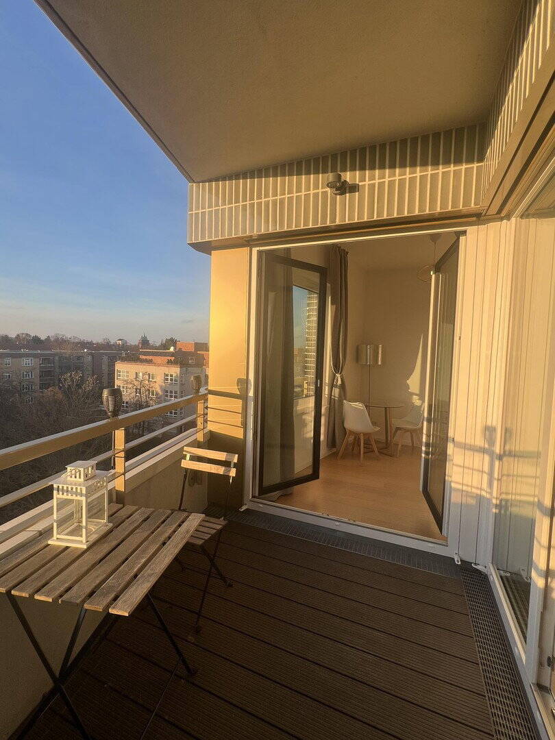 Sehr schöne, voll ausgestattete 2-Zimmer-Residenz mit Sonnenterrasse und Blick auf Grunewald - Foto 1