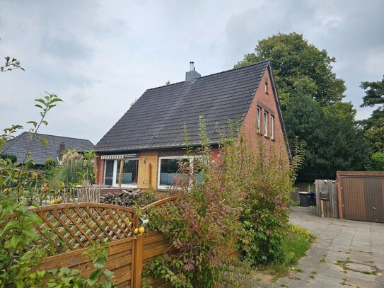 Einfamilienhaus mit viel Platz und großen Grundstück in Schortens