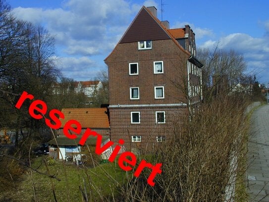 gemütliche 3-Zimmer-Dachgeschosswohnung, Husumer Straße 28, Flensburg