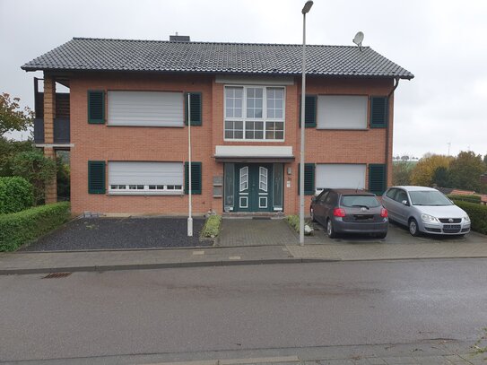 EGW in 2 Familienhaus, Heinsberg-Aphoven, 82 m², von Privat, incl. Garage