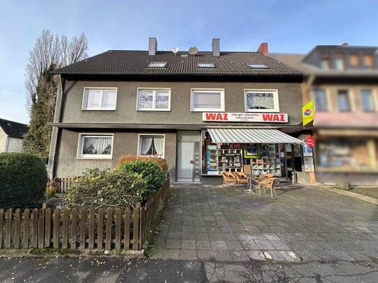 Vier Wohnungen! Vier Garagen! Ein Laden! Mehrfamilienhaus in Bochum-Hiltrop zu verkaufen.