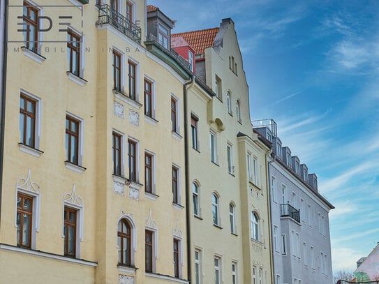 Denkmalgeschützter Altbau trifft auf Moderne - 3-Zimmer-Wohnung in der Nähe von der Silberhornstraße