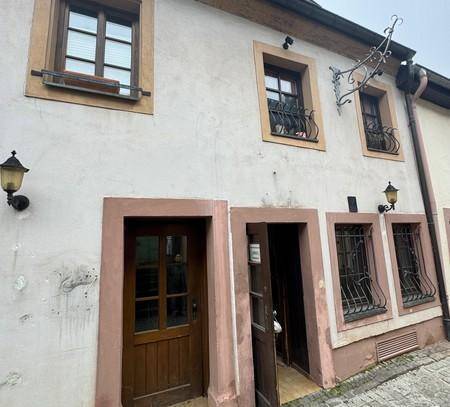 Zinshaus - Lokal mit zus. 4 WE an besonderer Lage - KAPITALANLAGE - sichere Rendite! Denkmal!