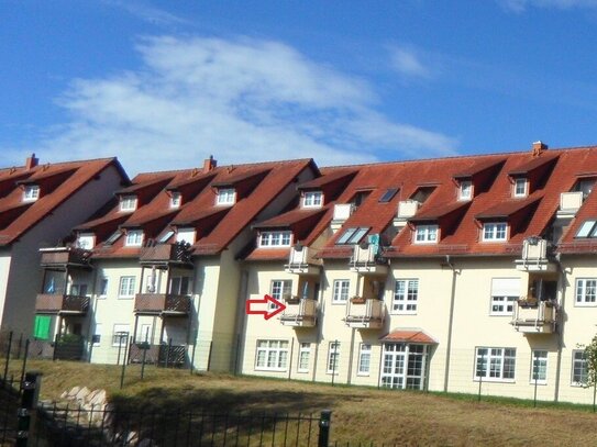 FÜR KAPITALANLEGER oder SELBSTNUTZER, VERMIETETE 3-R-Whg. mit Balkon, Tiefgaragenstellplatz im Haus PLUS zusätzlichem A…