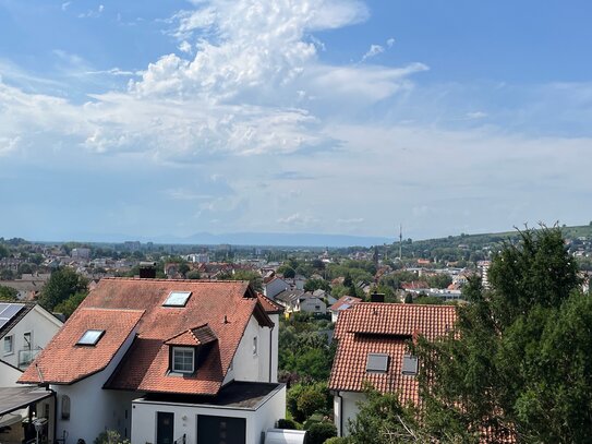 Bauplatz mit traumhaftem Blick über Lahr bis in die Vogesen