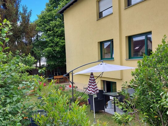 Helle Mansardenwohnung mit großem Balkon neu renoviert in Bubenreuth,