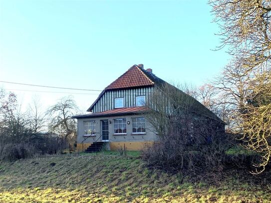 18.000 m² Hof mit beeindruckendem Bauerhaus