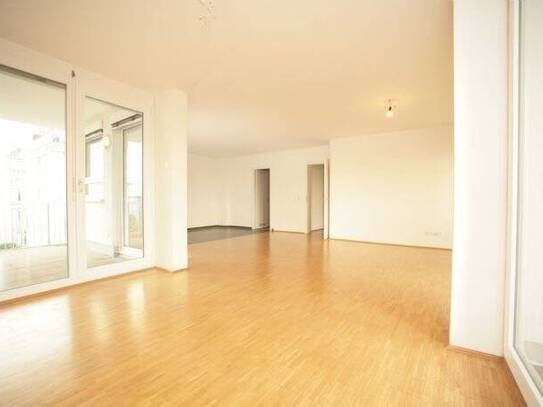 Schöne 4,5 Zimmerwohnung im Scharnhauser Park