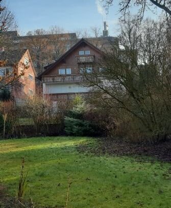 Einzimmer in 5 er WG mit Balkon frei.