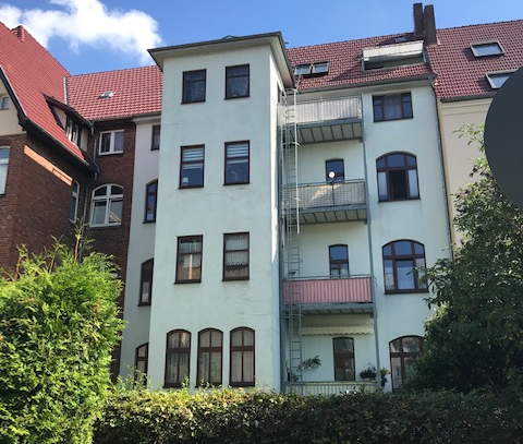 Großzügige 3-Raum-Maisonette-Wohnung mit Balkon im Dachgeschoss