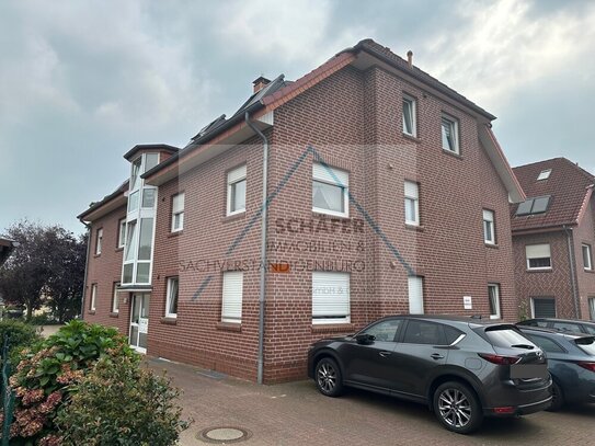 Dachgeschosswohnung in ruhiger Seitenstraße zu vermieten