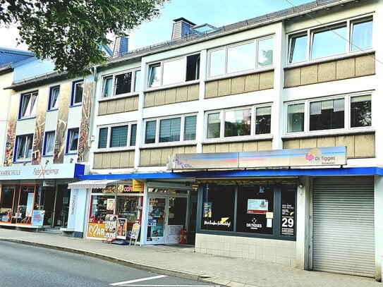 Hell, schick und gemütlich! 3-Zimmer Dachgeschoss-Wohnung mit 2 Bädern in Citylage von Wuppertal Ronsdorf.