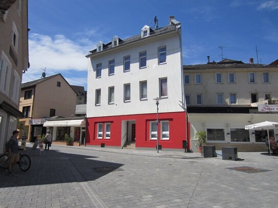 1 Zimmer-Erdgeschoß-Wohnung mit EBK in Bad Schwalbach, Brunnenstr.