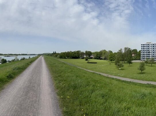 Rheinblick und hochwertig saniert - Einbauchküche inkl. -