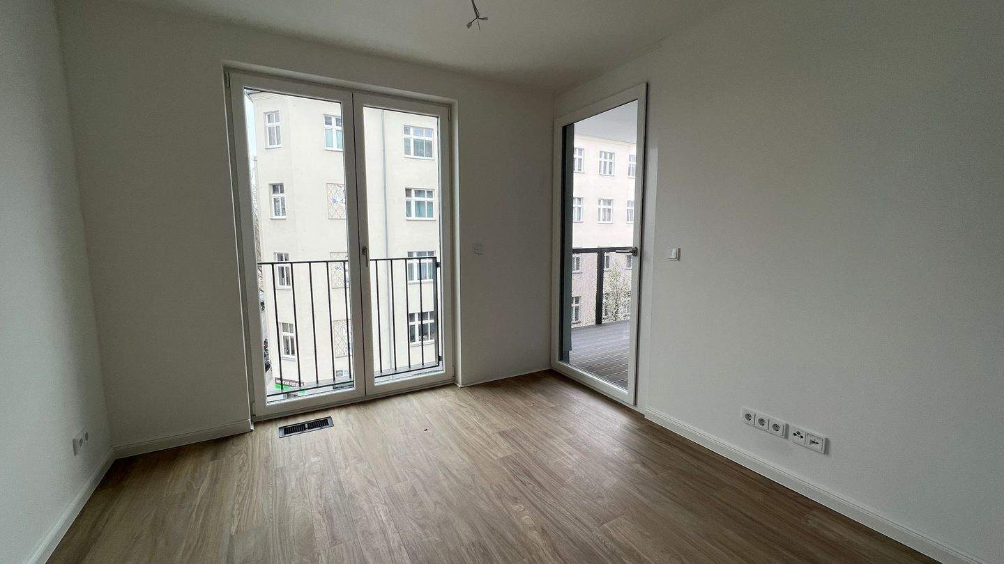 3-Raumwohnung mit dem Blick über das RAW-Gelände. - Foto 1