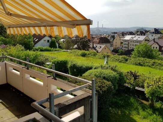 Wunderschöne, voll möblierte, 3,5-Zimmerwohnung in bester Halbhöhenlage mit toller Aussicht, Balkon und Terrasse. S1, U…