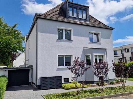 Perfektes Familienzuhause :) Modernisiertes, freist. EFH mit Garten & Garagen in Haarzopf/Fulerum