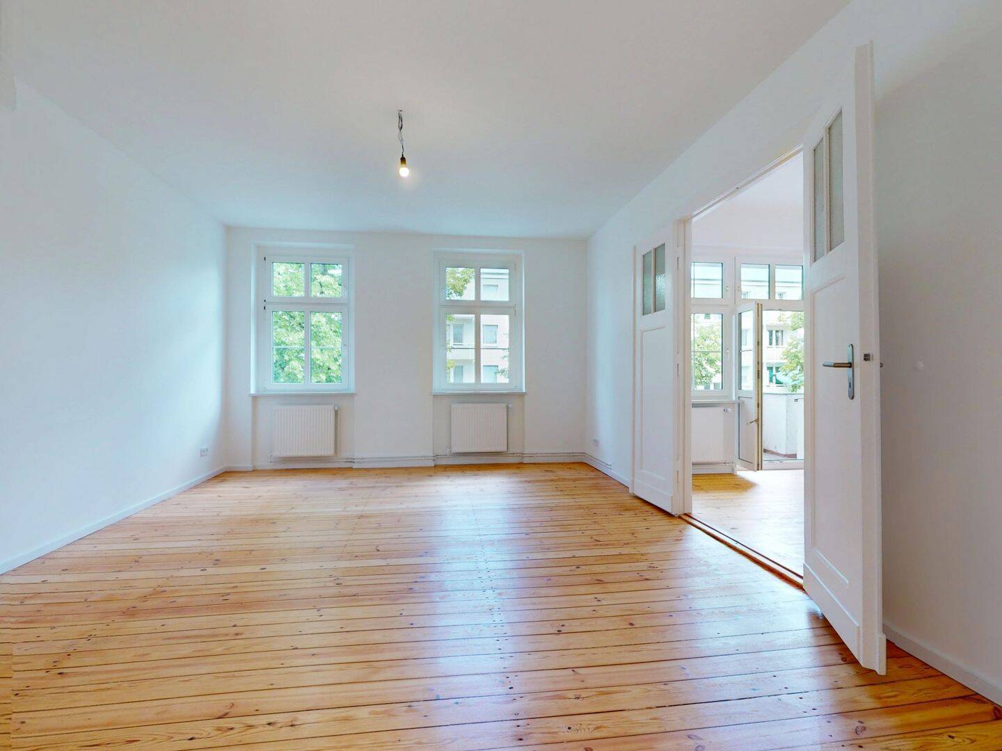 Besichtigung 11.08. - Ihre neue Traumwohnung - saniert, Altbaucharme, Balkon, 3 Zimmer, Einbauküche! - Photo 1