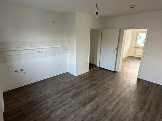 Moderne Wohnung mit Balkon für Singles oder Paare