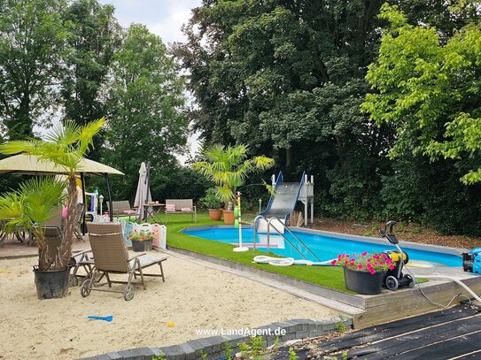 ***Urlaubsverlängerung*** Großzügiges Einfamilienhaus mit Pooloase auf ca. 1.209m² Erbbaugrund in Rünthe