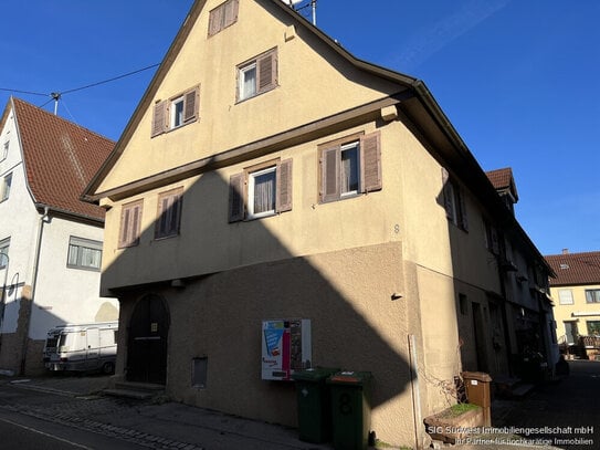 *** Fachwerkhaus mitten in Korntal- Münchingen mit Gewölbekeller ***