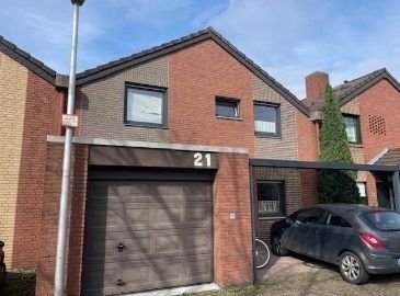 Traumhaus mit Garage und Carport zu ersteigern