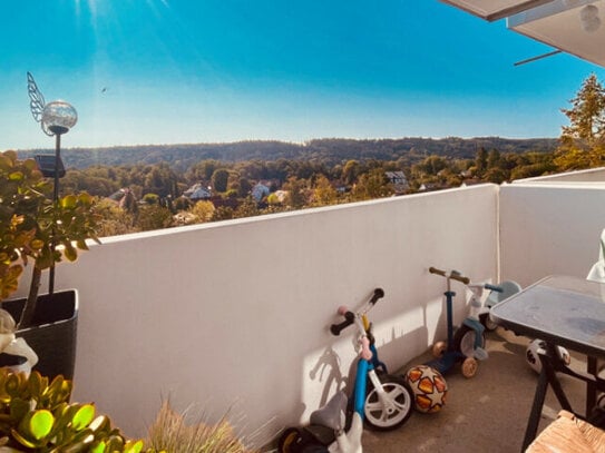 bezugsfreie, sonnige 4-Zi.-Wohnung, 8.OG mit Panoramablick von zwei Süd-Balkonen in FFB-Buchenau