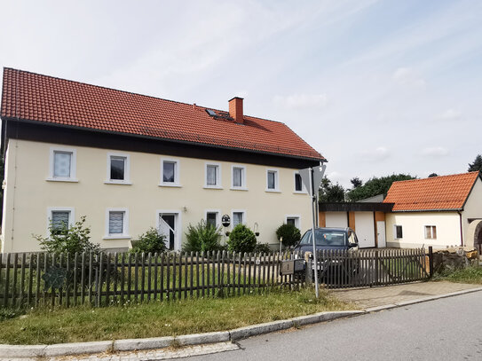 großes Einfamilienhaus mit Pool, Doppelcarport, KFZ Garage in Frankenthal