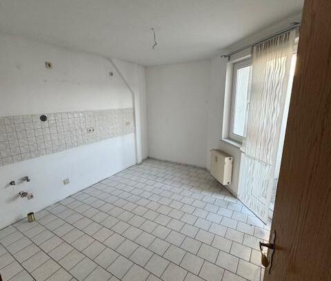 Wohnen über der Stadt 3-R-Wohnung in MD-Sudenburg san.Altbau im DG. ca.78 m² mit BLK. zu vermieten.